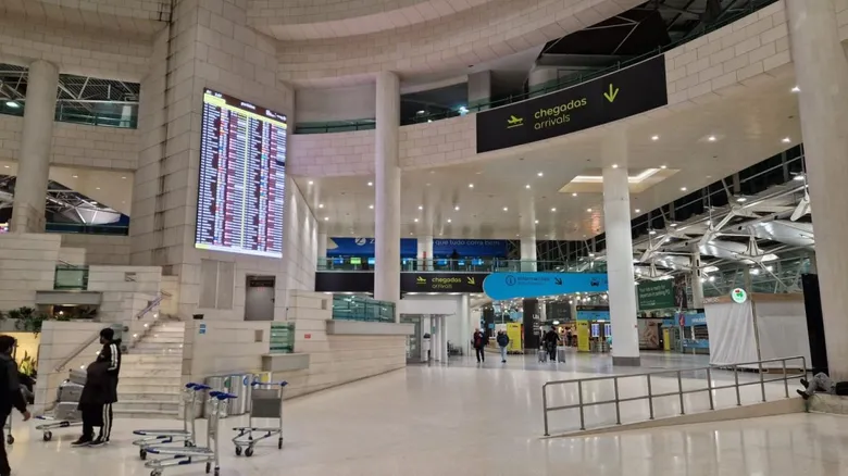 3,3 kilo cocaïne onderschept op luchthaven Lissabon: passagier uit Brazilië aangehouden